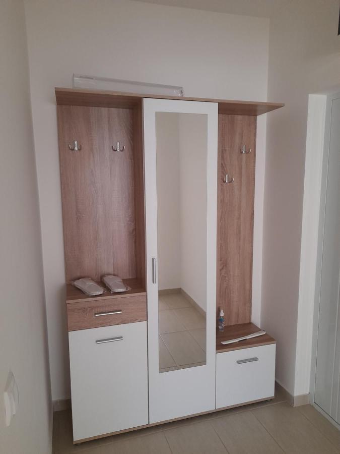 Apartman 8 Vrdnik Eksteriør billede