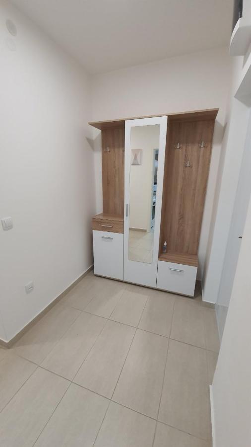 Apartman 8 Vrdnik Eksteriør billede