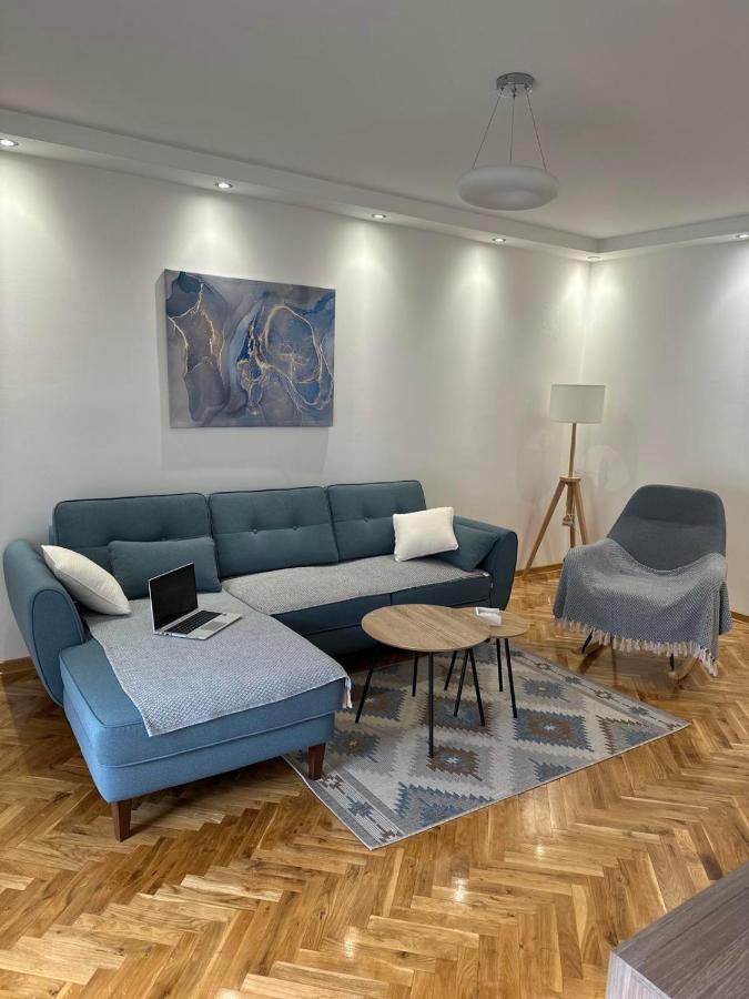 Apartman 8 Vrdnik Eksteriør billede