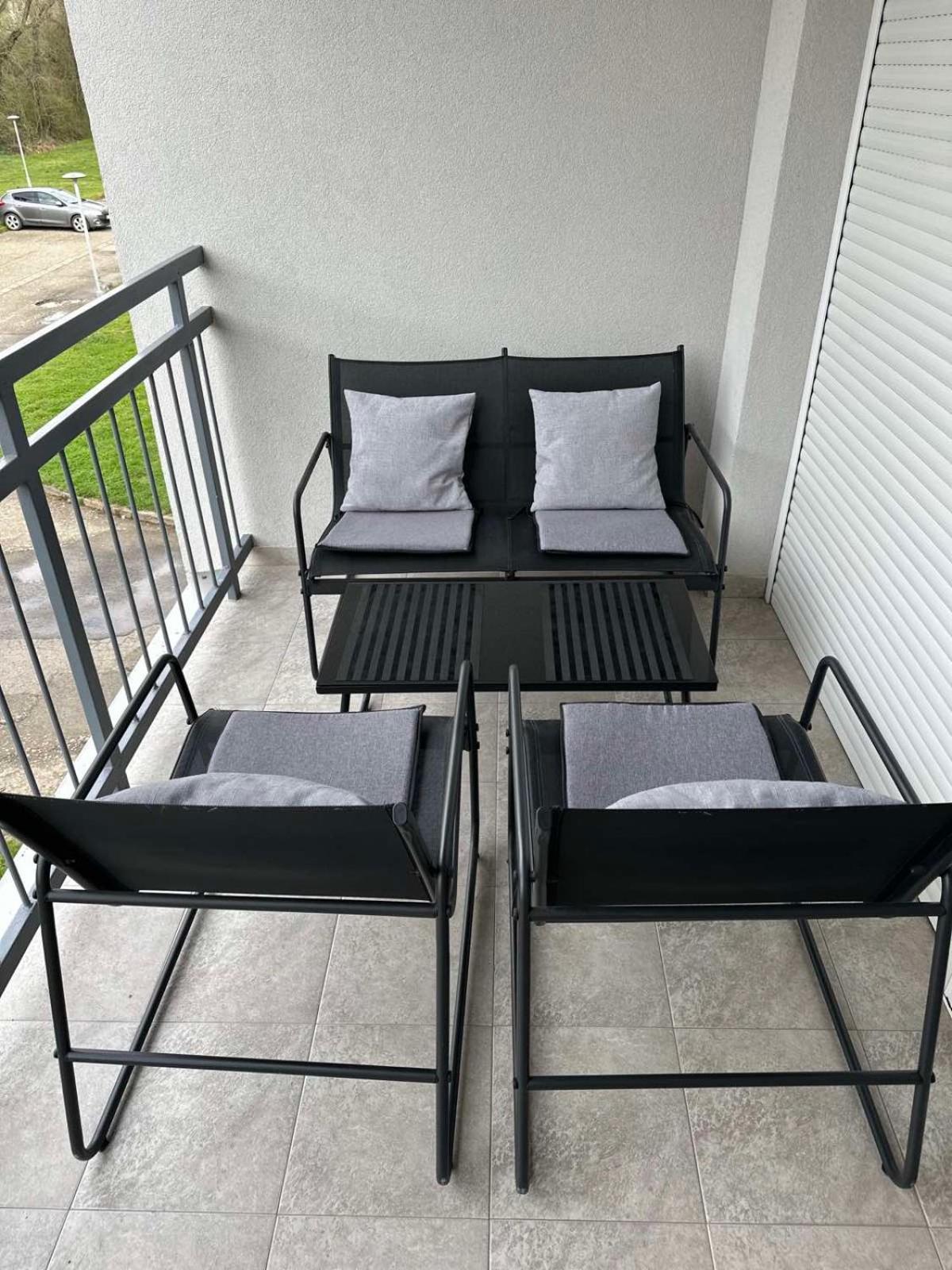 Apartman 8 Vrdnik Eksteriør billede