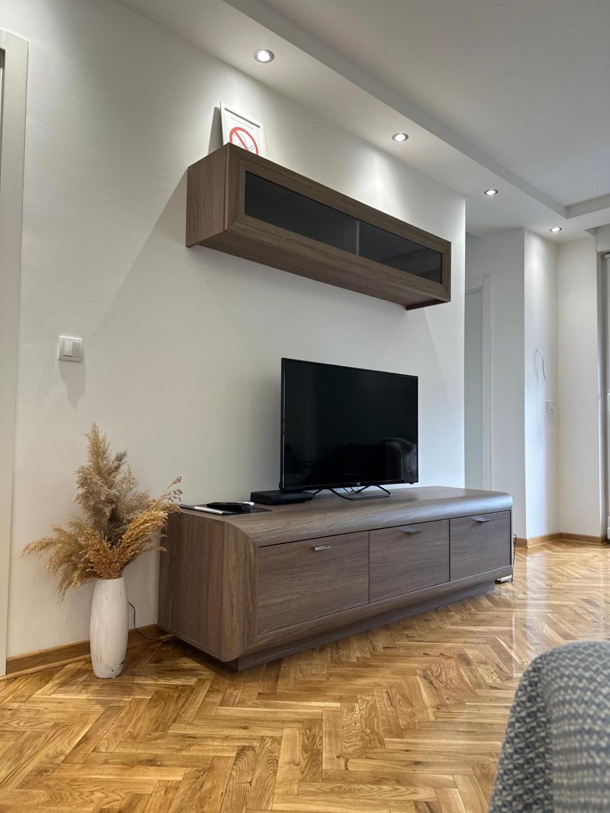 Apartman 8 Vrdnik Eksteriør billede